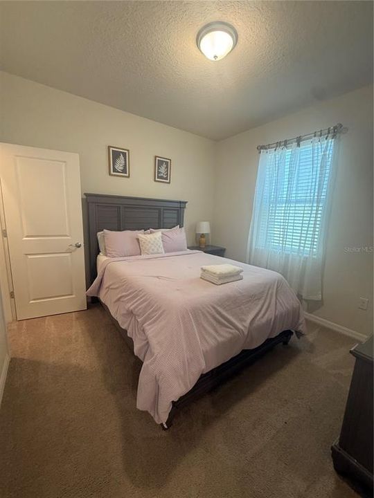 For Sale: $749,999 (5 beds, 4 baths, 2491 Square Feet)