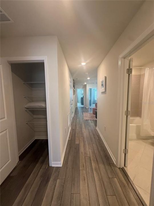 For Sale: $749,999 (5 beds, 4 baths, 2491 Square Feet)