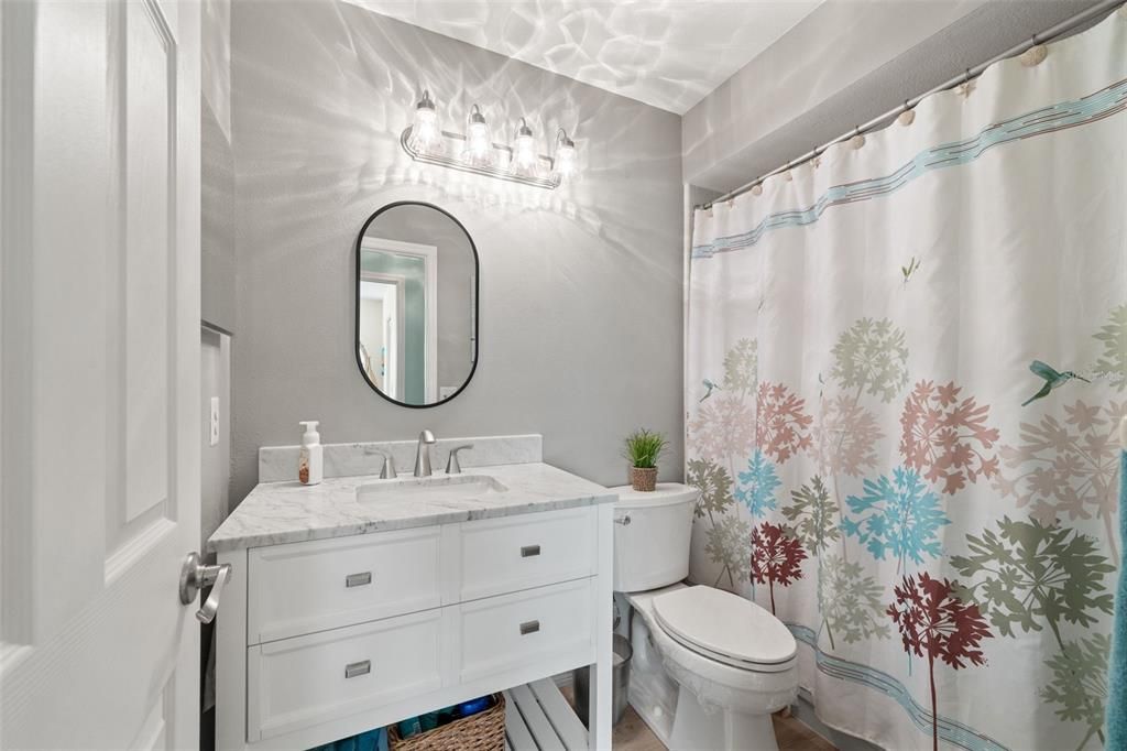 For Sale: $349,900 (2 beds, 2 baths, 2172 Square Feet)