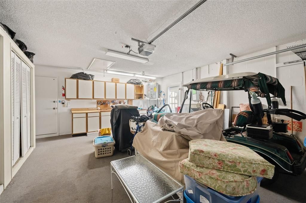 For Sale: $349,900 (2 beds, 2 baths, 2172 Square Feet)