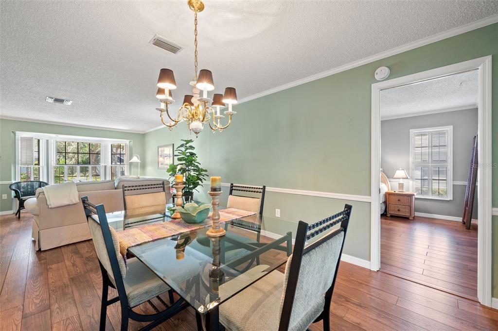 For Sale: $349,900 (2 beds, 2 baths, 2172 Square Feet)