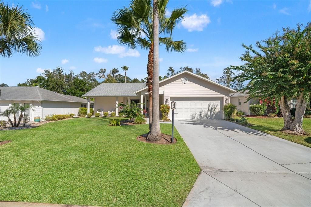 For Sale: $349,900 (2 beds, 2 baths, 2172 Square Feet)