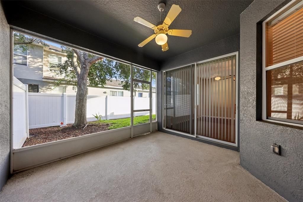 Activo con contrato: $347,500 (3 camas, 2 baños, 1914 Pies cuadrados)