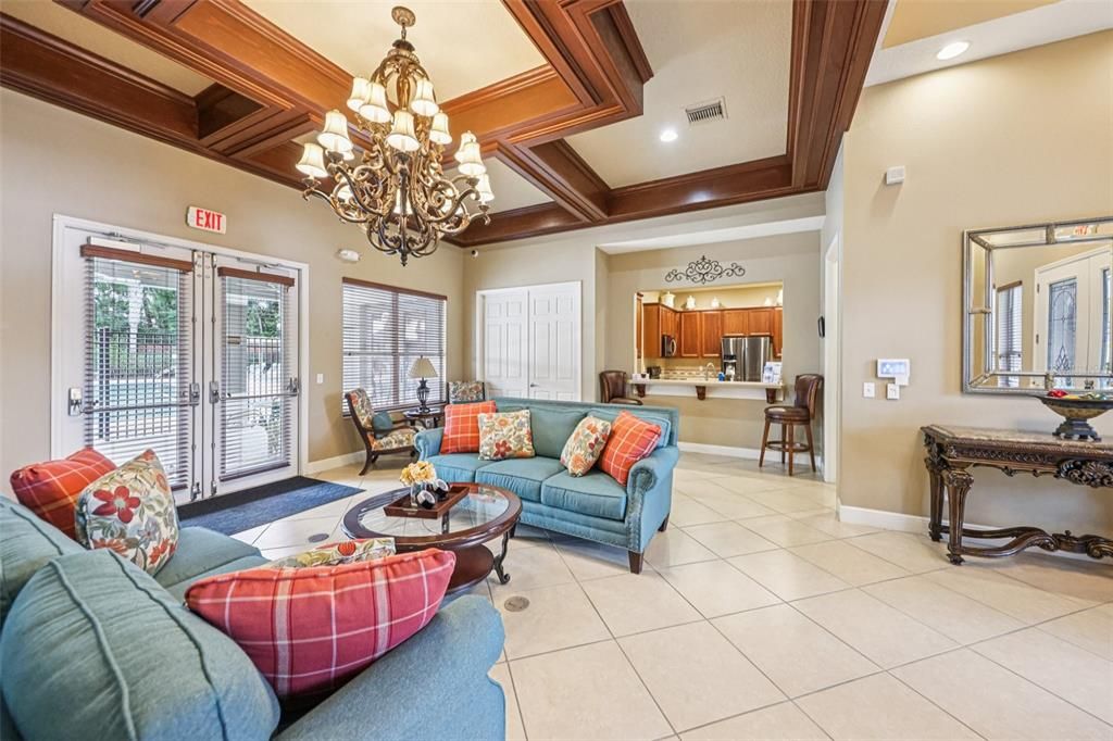 Activo con contrato: $347,500 (3 camas, 2 baños, 1914 Pies cuadrados)