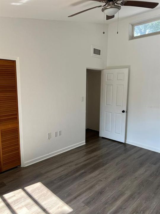 For Sale: $260,000 (3 beds, 2 baths, 1503 Square Feet)