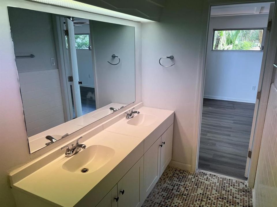 For Sale: $260,000 (3 beds, 2 baths, 1503 Square Feet)