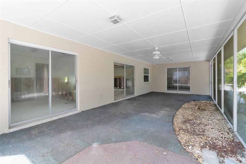 For Sale: $950,000 (3 beds, 2 baths, 1464 Square Feet)