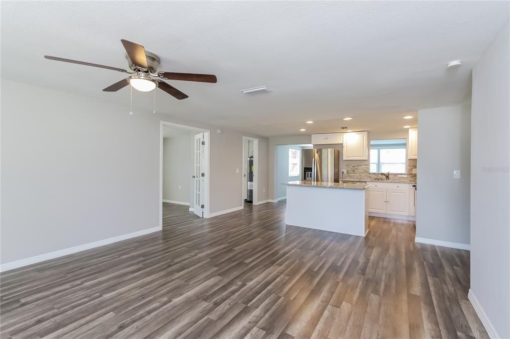 For Rent: $2,530 (4 beds, 2 baths, 1596 Square Feet)