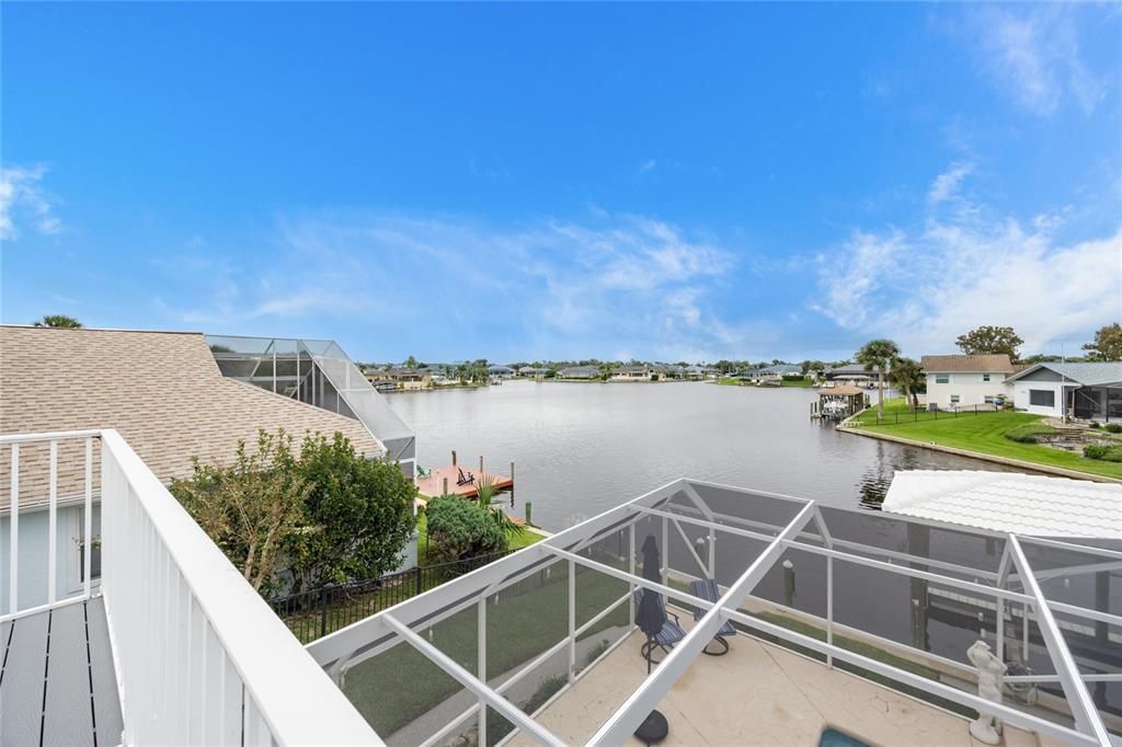 Под контрактом: $869,000 (4 спален, 3 ванн, 2731 Квадратных фут)