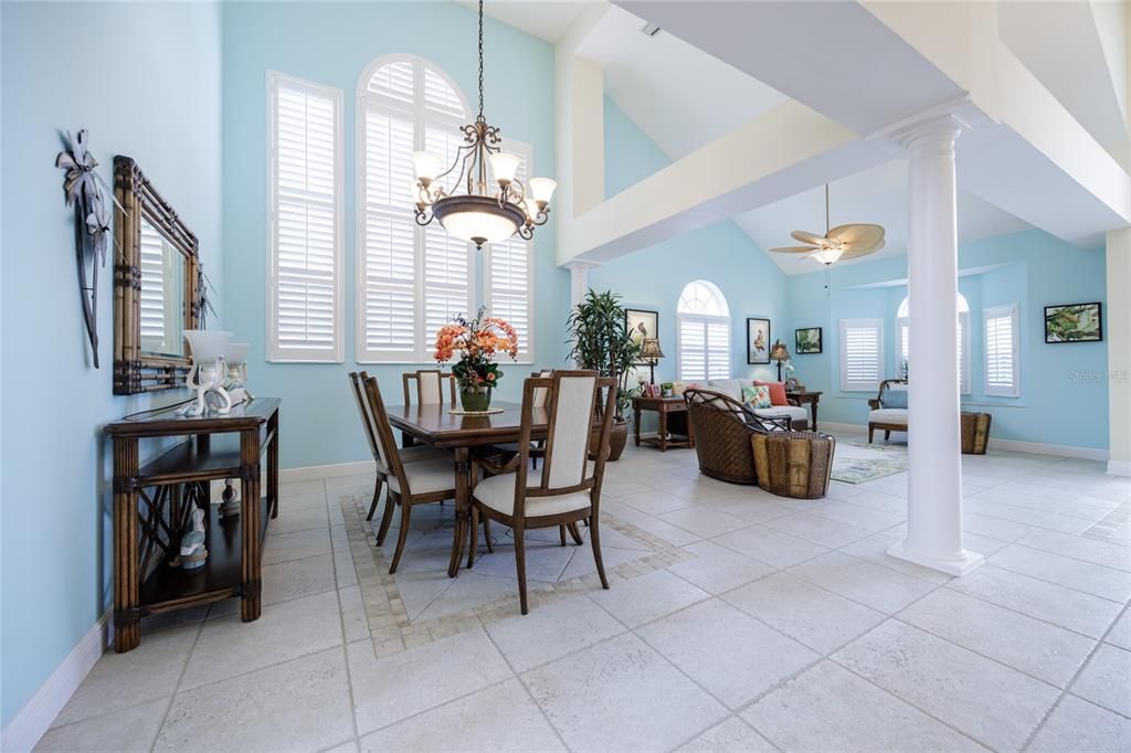 Под контрактом: $869,000 (4 спален, 3 ванн, 2731 Квадратных фут)