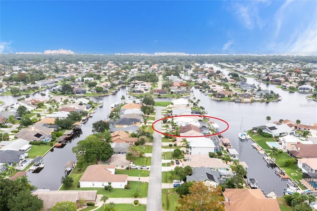 Под контрактом: $869,000 (4 спален, 3 ванн, 2731 Квадратных фут)