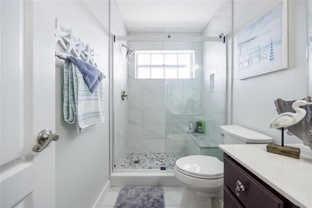 Под контрактом: $869,000 (4 спален, 3 ванн, 2731 Квадратных фут)