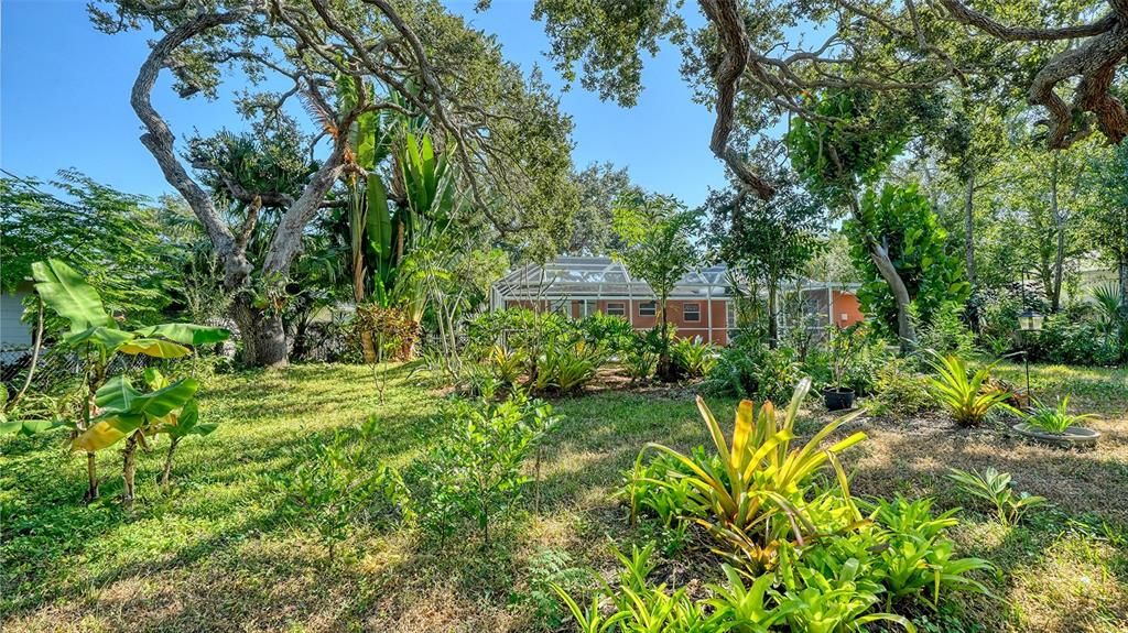 Activo con contrato: $407,000 (3 camas, 3 baños, 1586 Pies cuadrados)