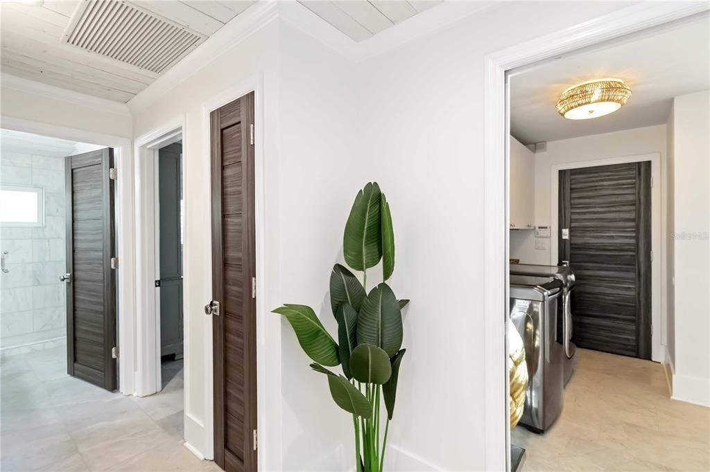 For Sale: $2,599,000 (3 beds, 3 baths, 2539 Square Feet)