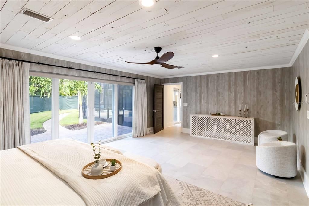 For Sale: $2,599,000 (3 beds, 3 baths, 2539 Square Feet)