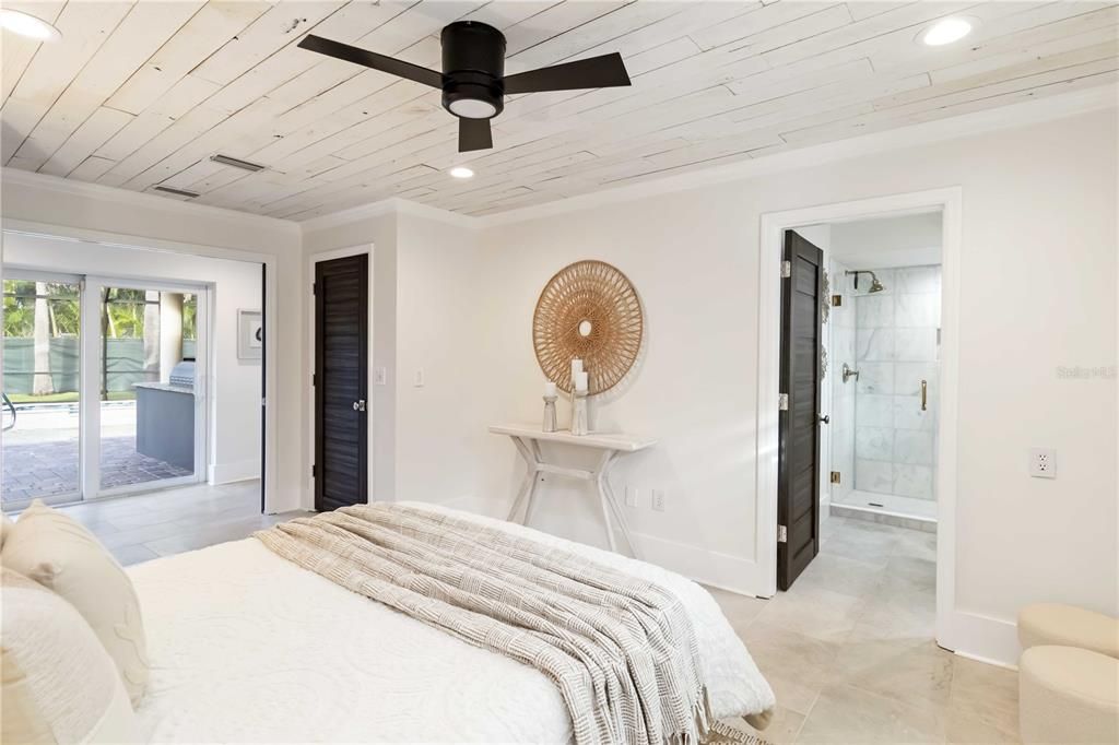 For Sale: $2,599,000 (3 beds, 3 baths, 2539 Square Feet)