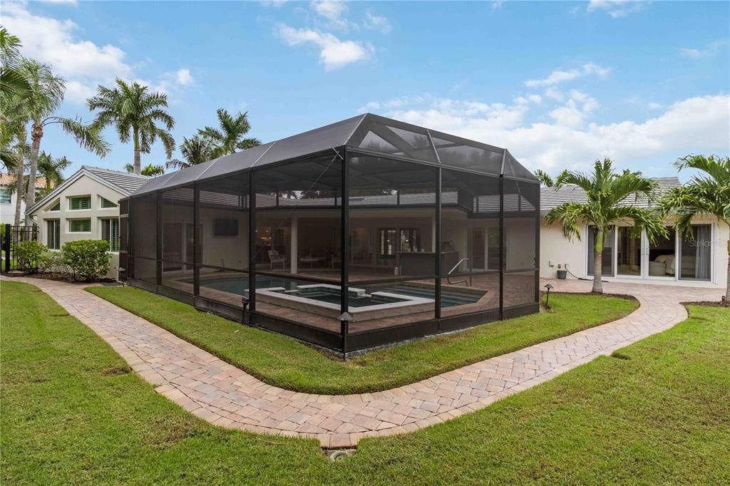 For Sale: $2,599,000 (3 beds, 3 baths, 2539 Square Feet)