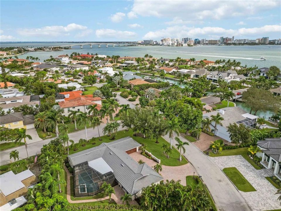 For Sale: $2,599,000 (3 beds, 3 baths, 2539 Square Feet)