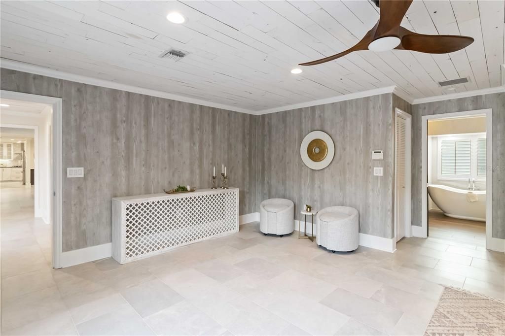 For Sale: $2,599,000 (3 beds, 3 baths, 2539 Square Feet)