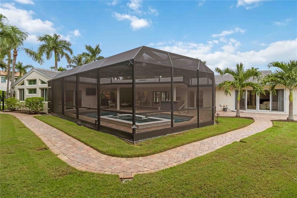 For Sale: $2,599,000 (3 beds, 3 baths, 2539 Square Feet)