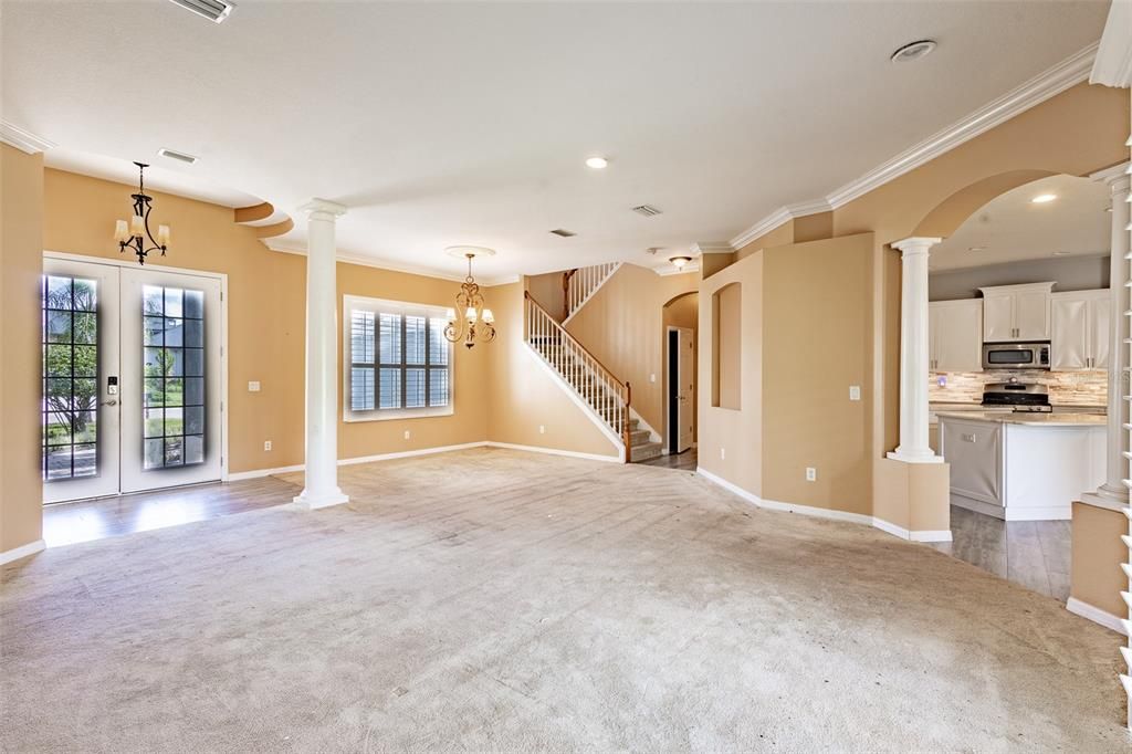 En Venta: $759,000 (6 camas, 4 baños, 4010 Pies cuadrados)