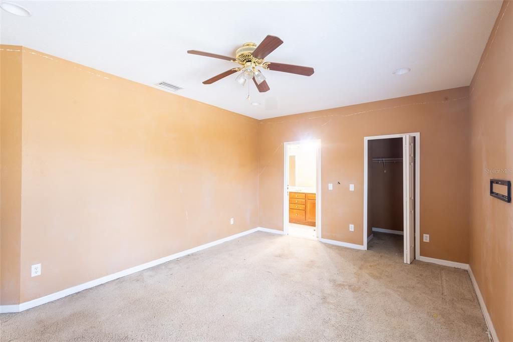 En Venta: $759,000 (6 camas, 4 baños, 4010 Pies cuadrados)