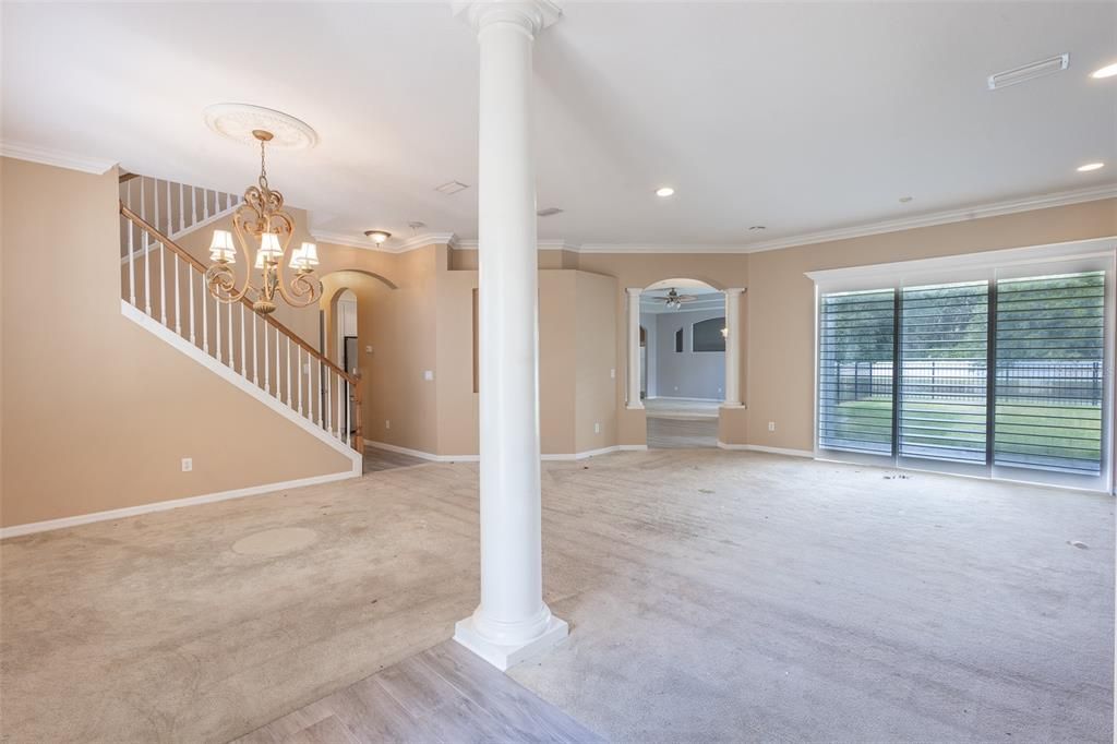 En Venta: $759,000 (6 camas, 4 baños, 4010 Pies cuadrados)