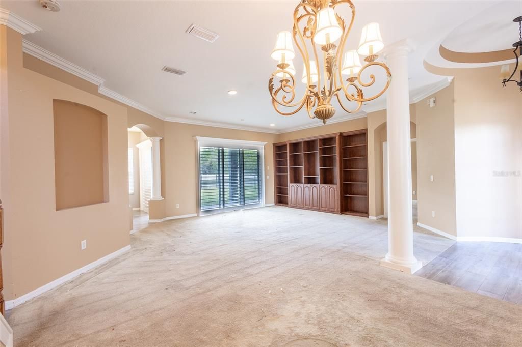 En Venta: $759,000 (6 camas, 4 baños, 4010 Pies cuadrados)