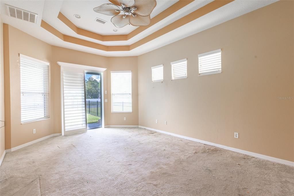 En Venta: $759,000 (6 camas, 4 baños, 4010 Pies cuadrados)