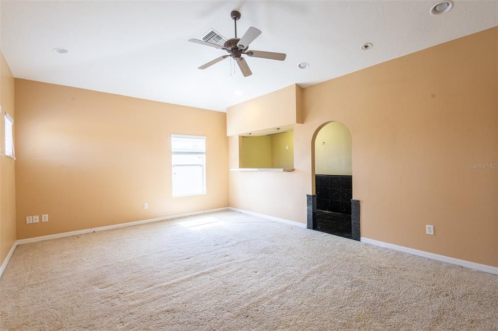 En Venta: $759,000 (6 camas, 4 baños, 4010 Pies cuadrados)