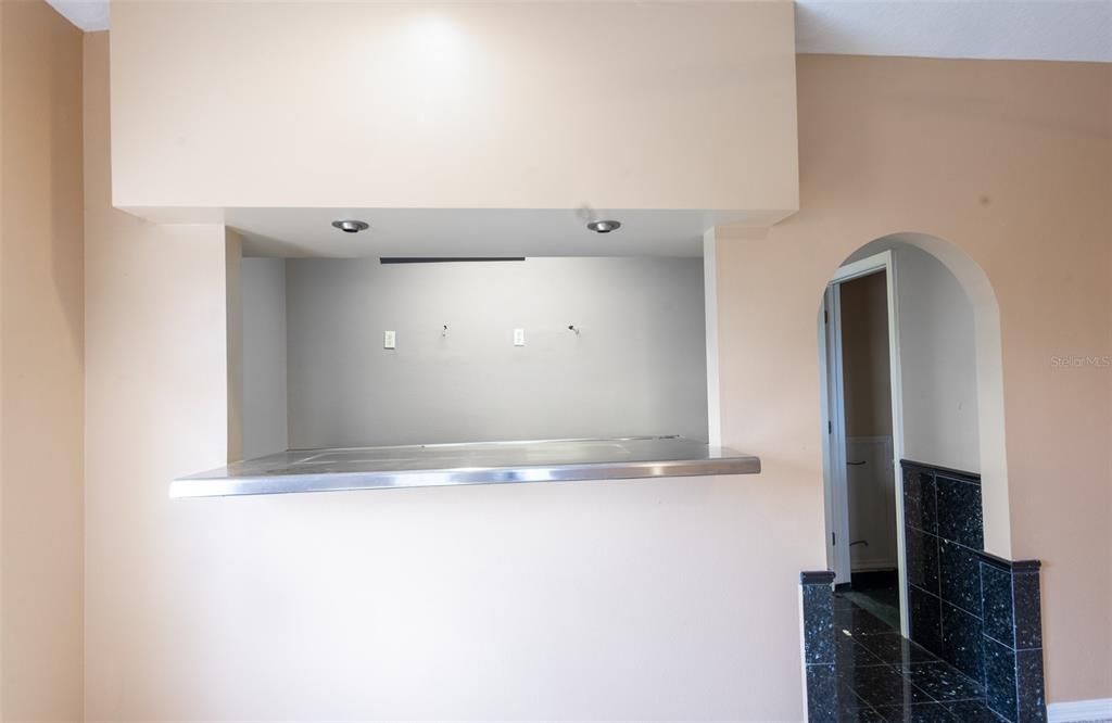 En Venta: $759,000 (6 camas, 4 baños, 4010 Pies cuadrados)