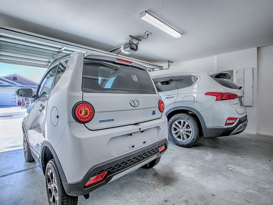 For Sale: $344,900 (3 beds, 2 baths, 1440 Square Feet)