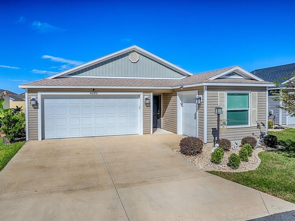 For Sale: $344,900 (3 beds, 2 baths, 1440 Square Feet)