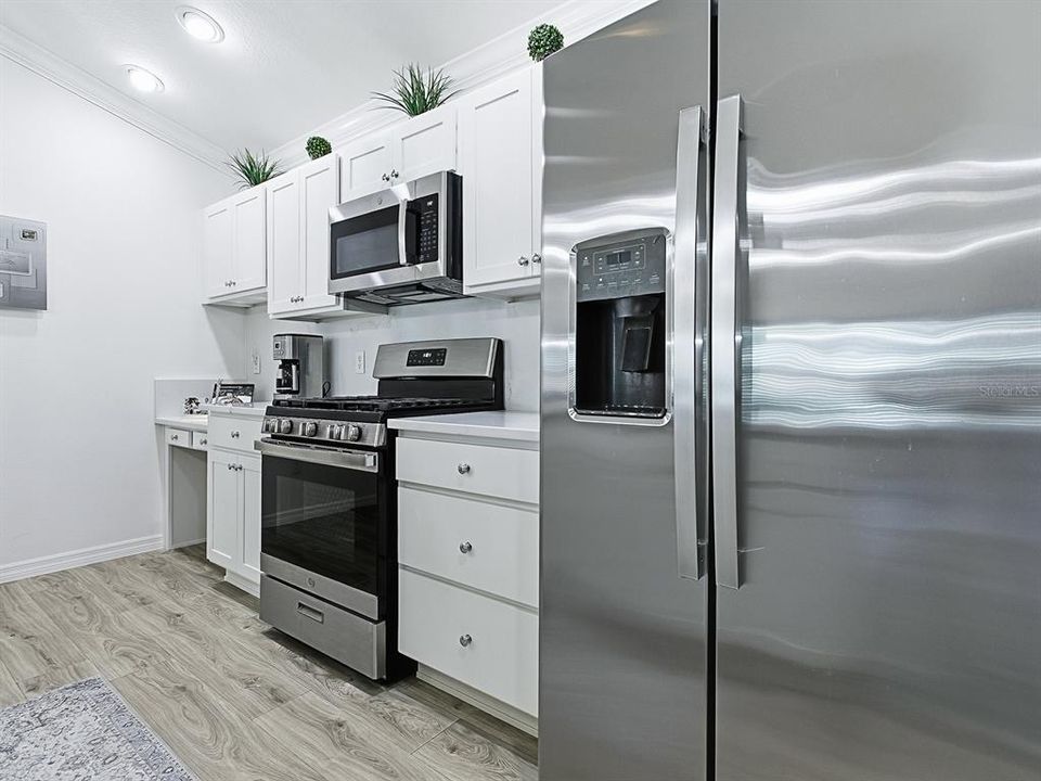 For Sale: $344,900 (3 beds, 2 baths, 1440 Square Feet)