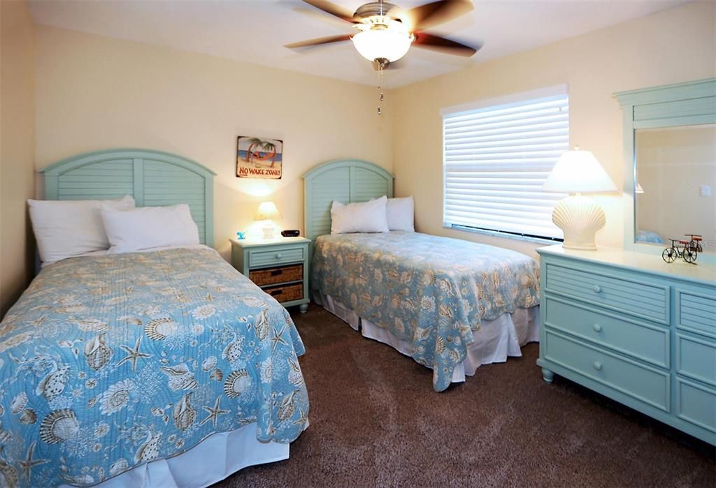 出租: $4,200 (2 贝兹, 2 浴室, 1080 平方英尺)