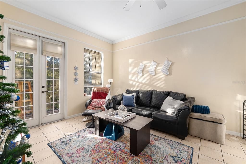 En Venta: $385,000 (2 camas, 3 baños, 1248 Pies cuadrados)