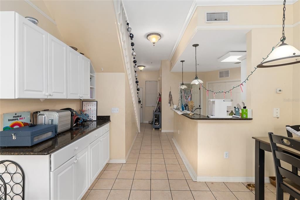 En Venta: $385,000 (2 camas, 3 baños, 1248 Pies cuadrados)