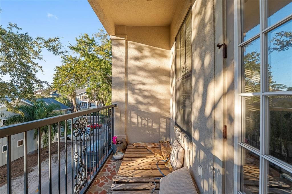 En Venta: $385,000 (2 camas, 3 baños, 1248 Pies cuadrados)