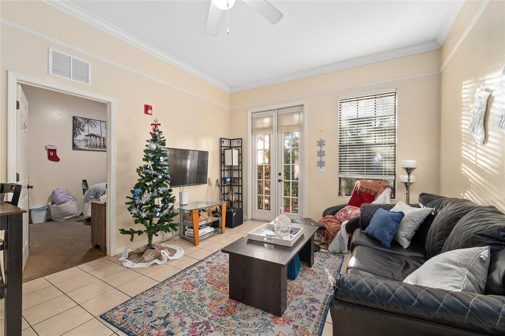 En Venta: $385,000 (2 camas, 3 baños, 1248 Pies cuadrados)