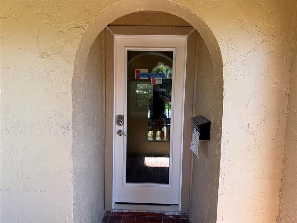 На продажу: $100,000 (2 спален, 1 ванн, 975 Квадратных фут)