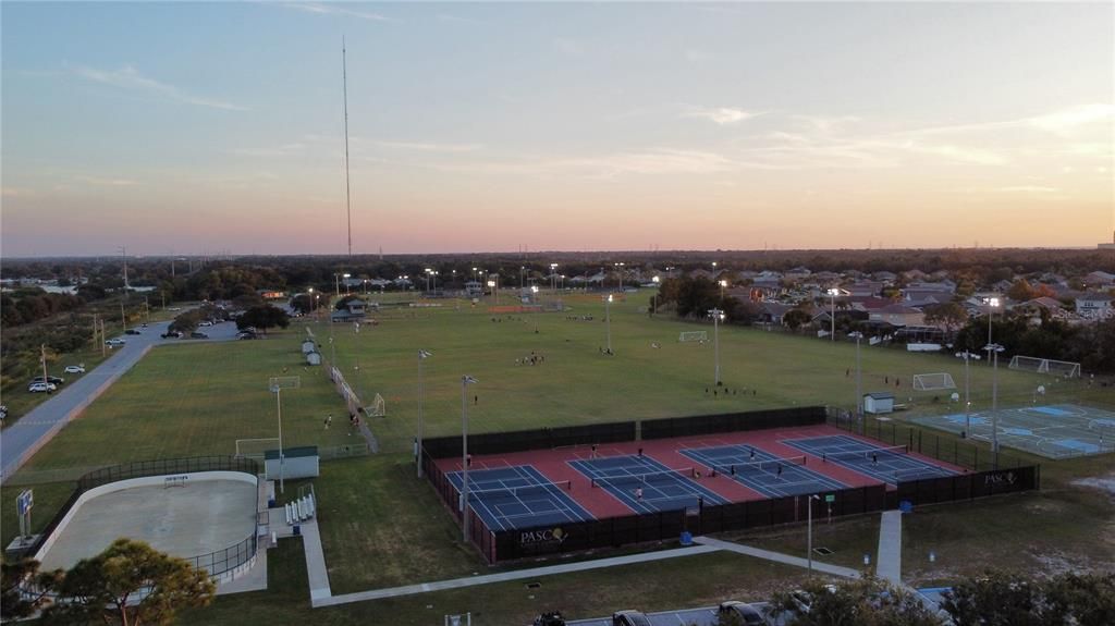 На продажу: $100,000 (2 спален, 1 ванн, 975 Квадратных фут)