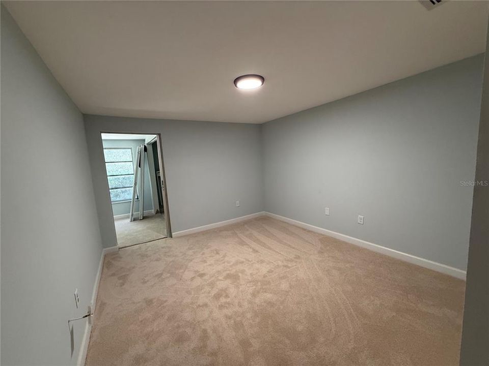 На продажу: $100,000 (2 спален, 1 ванн, 975 Квадратных фут)