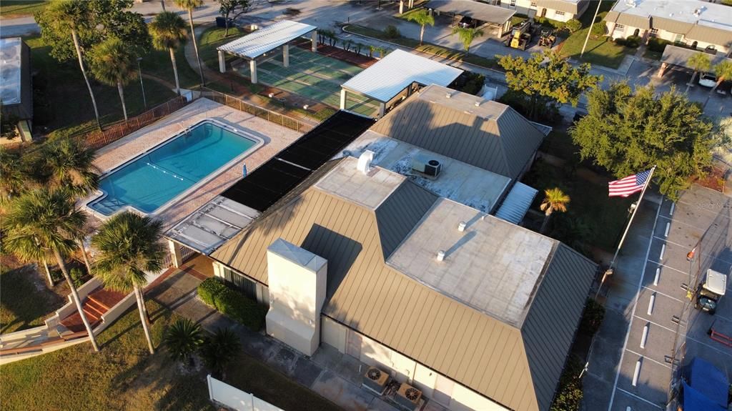 На продажу: $100,000 (2 спален, 1 ванн, 975 Квадратных фут)