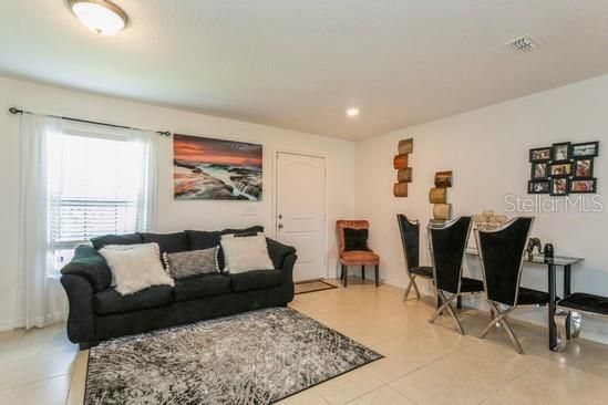 For Sale: $299,000 (3 beds, 2 baths, 1708 Square Feet)