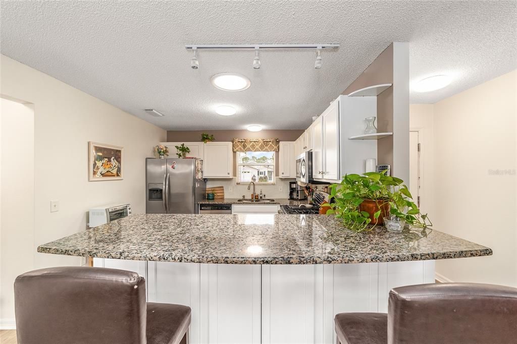 Activo con contrato: $299,999 (3 camas, 2 baños, 1240 Pies cuadrados)