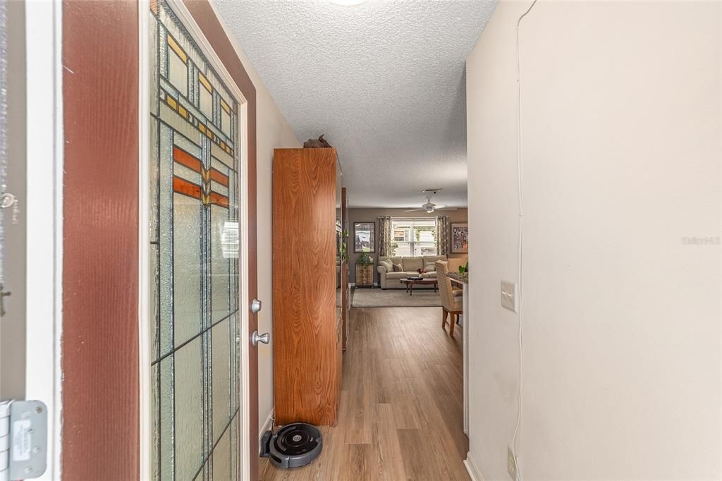 Activo con contrato: $299,999 (3 camas, 2 baños, 1240 Pies cuadrados)