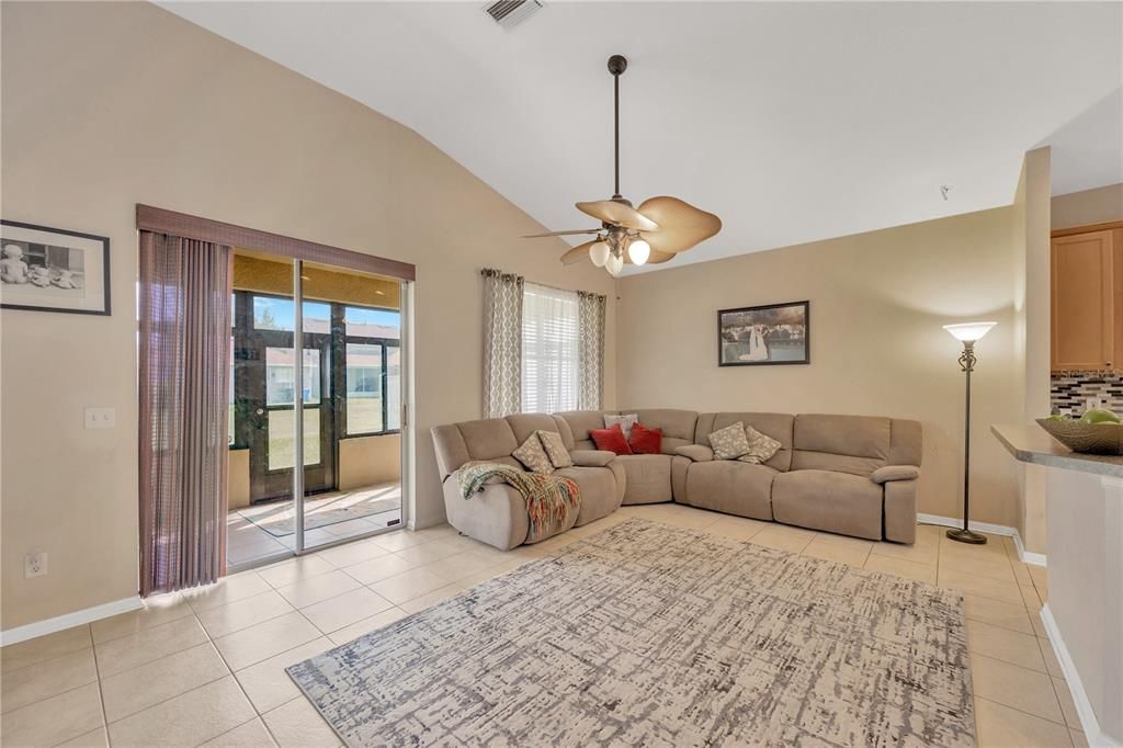 Active With Contract: $350,000 (3 beds, 2 baths, 2224 Square Feet)