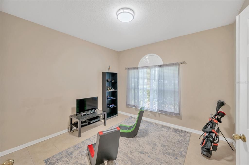 Active With Contract: $350,000 (3 beds, 2 baths, 2224 Square Feet)