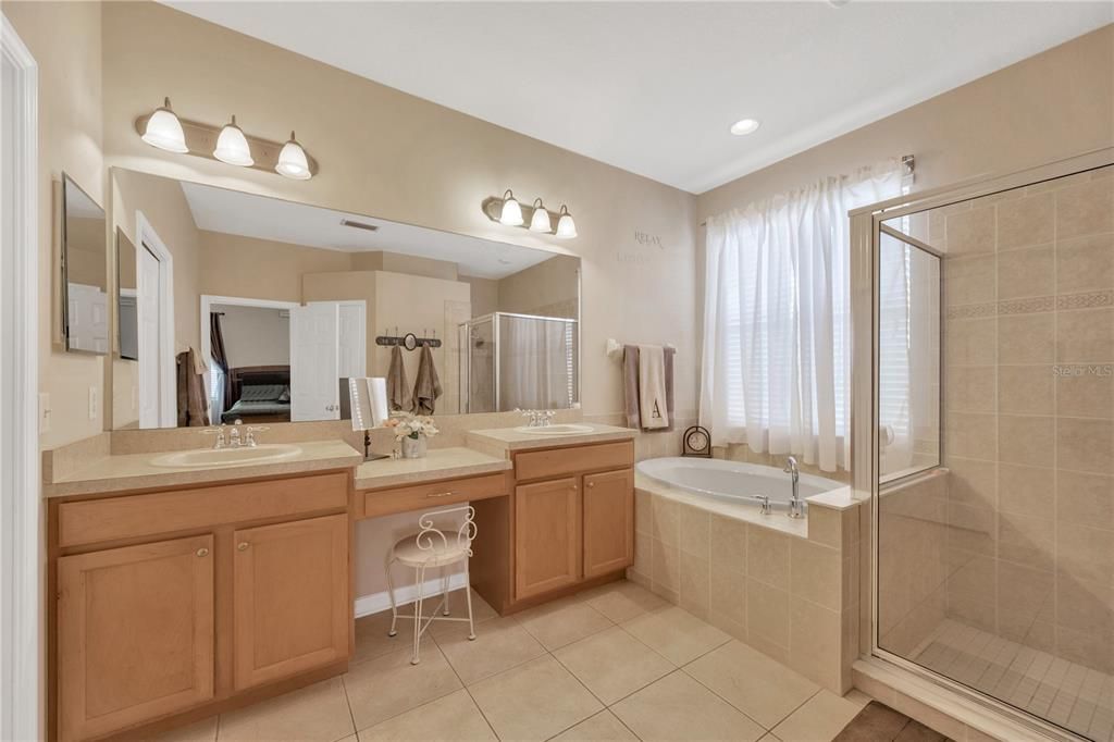 Active With Contract: $350,000 (3 beds, 2 baths, 2224 Square Feet)