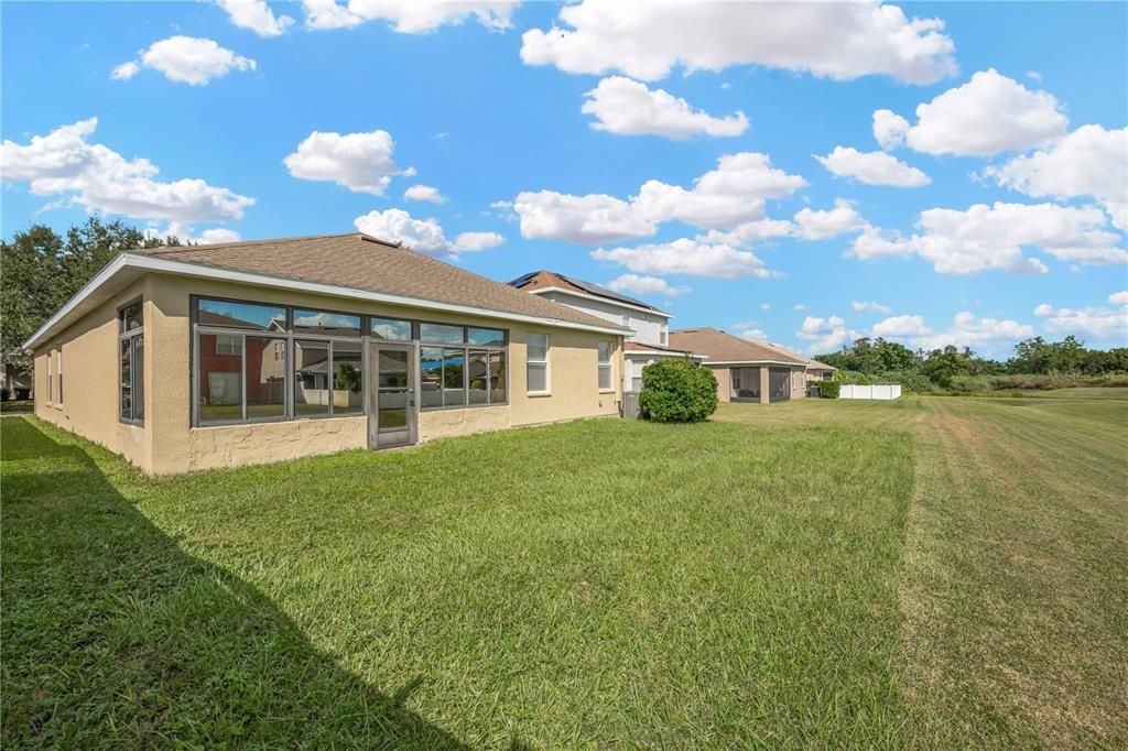 Active With Contract: $350,000 (3 beds, 2 baths, 2224 Square Feet)